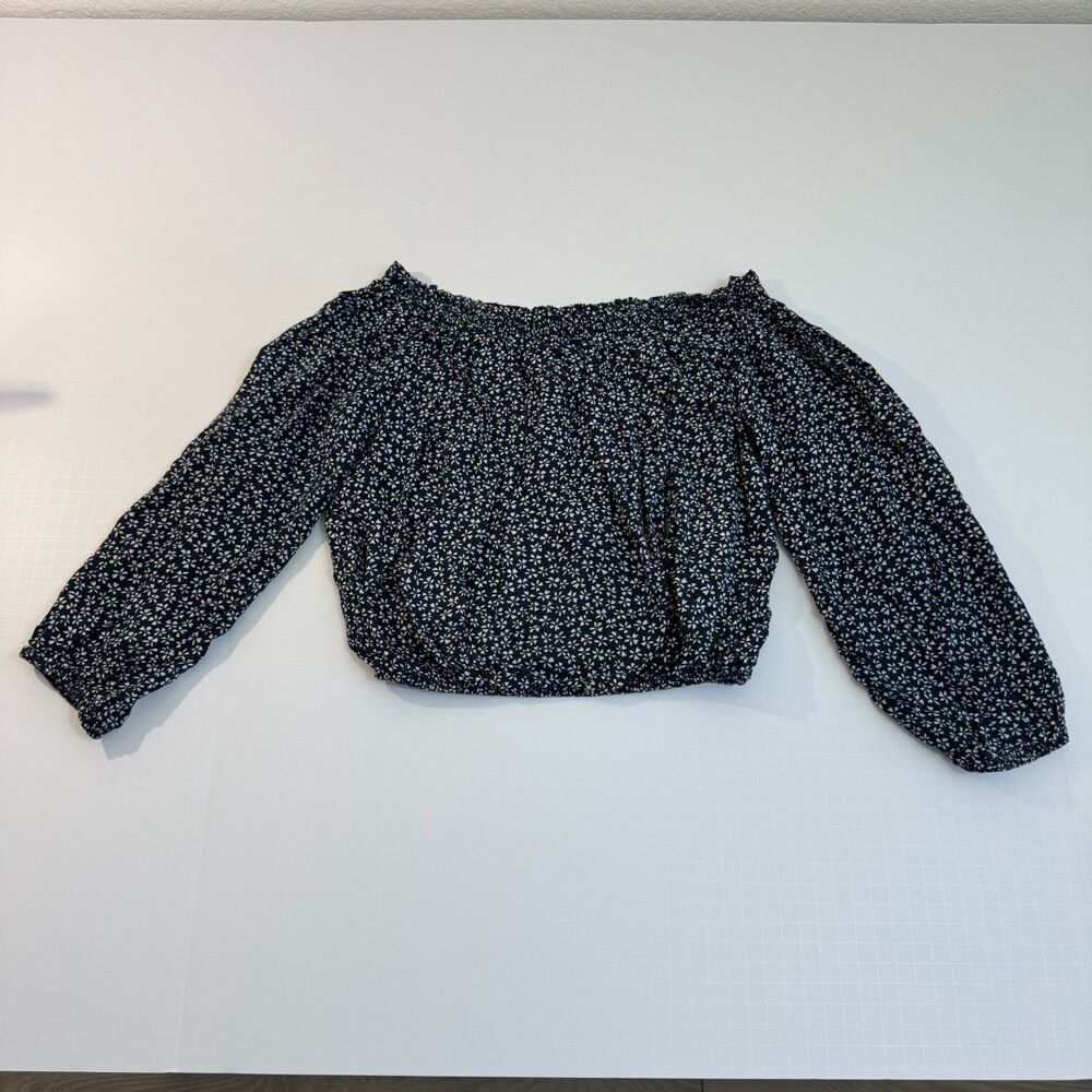 Brandy Melville Women‎ OS Navy Floral Off Shoulder Long Sleeves Elastic Trim Top